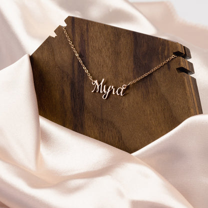 Stylish Personalized Script Name Necklace - Unique Jewelry